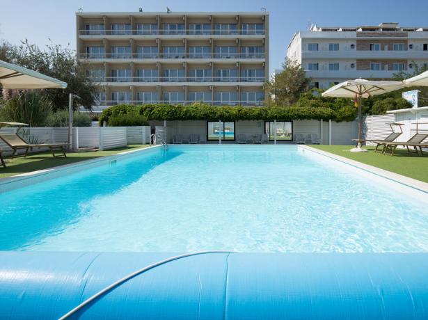 hotelmiamibeach it offerta-giugno-family-hotel-milano-marittima-con-bambini-gratis 012